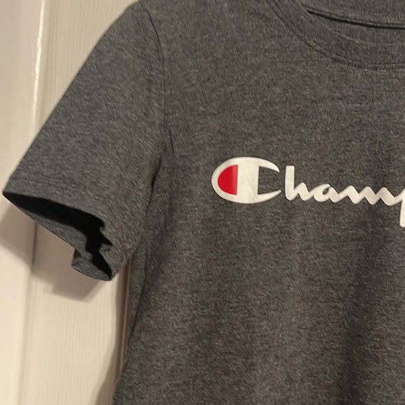 Champion short sleeve grey shirt size kids large NWOT - Picture 4 of 8